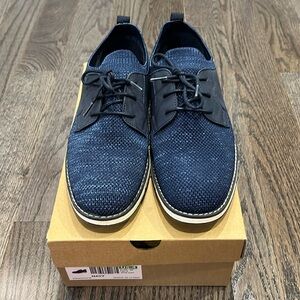 Boys dress shoe size 4